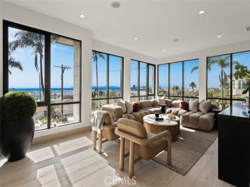 1210  Kings Rd  , Newport Beach, CA