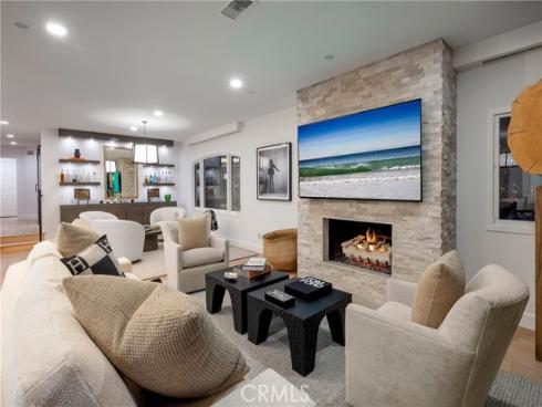 704  Via Lido Nord  , Newport Beach, CA