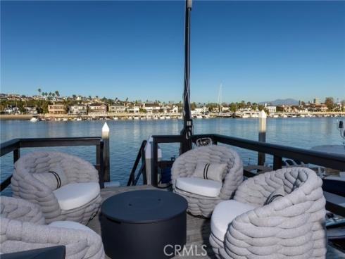 704  Via Lido Nord  , Newport Beach, CA