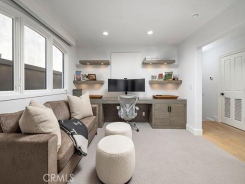 704  Via Lido Nord  , Newport Beach, CA