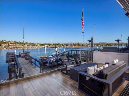 704  Via Lido Nord  , Newport Beach, CA