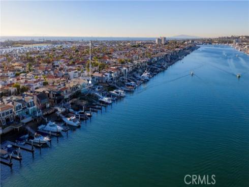 704  Via Lido Nord  , Newport Beach, CA