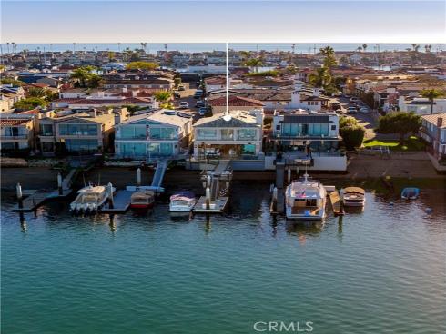 704  Via Lido Nord  , Newport Beach, CA