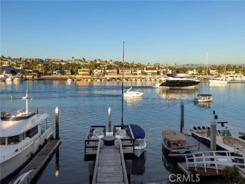 704  Via Lido Nord  , Newport Beach, CA