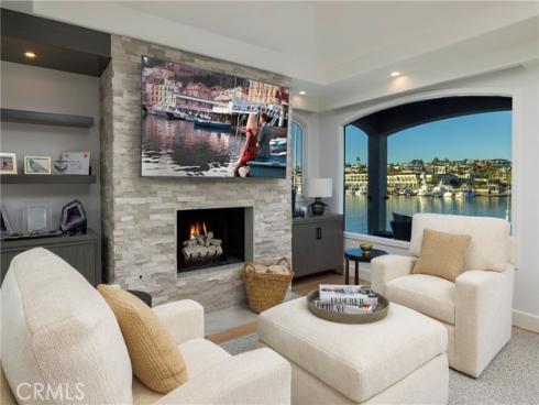 704  Via Lido Nord  , Newport Beach, CA