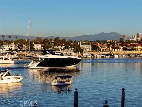 704  Via Lido Nord  , Newport Beach, CA
