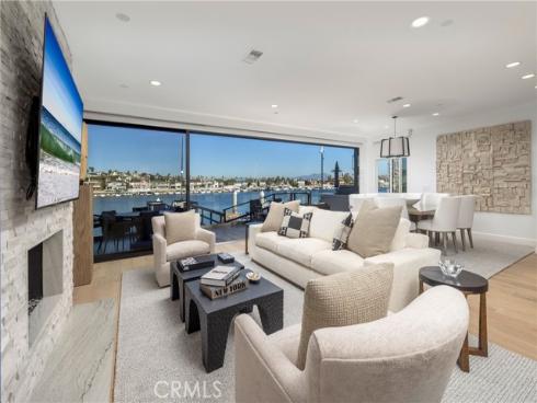 704  Via Lido Nord  , Newport Beach, CA