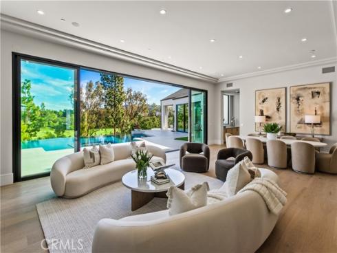 76 Hillcrest Lane, Newport Beach, CA