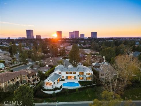 76 Hillcrest Lane, Newport Beach, CA