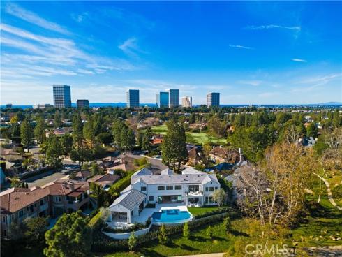 76 Hillcrest Lane, Newport Beach, CA