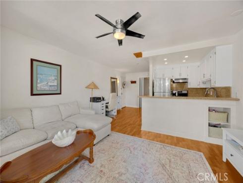 300  Cagney  215 , Newport Beach, CA