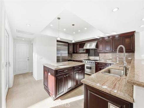 211 E Bay  , Newport Beach, CA
