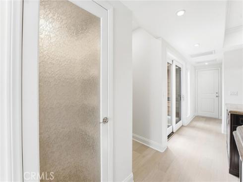 211 E Bay  , Newport Beach, CA