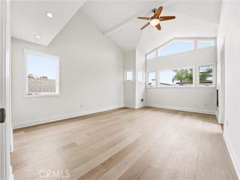 211 E Bay  , Newport Beach, CA