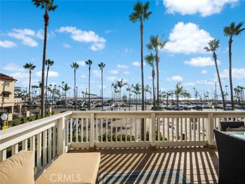 700 E Oceanfront , Newport Beach, CA