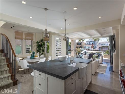 308  Grand Canal  , Newport Beach, CA