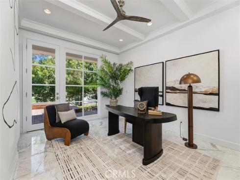 21  Lochmoor  , Newport Beach, CA