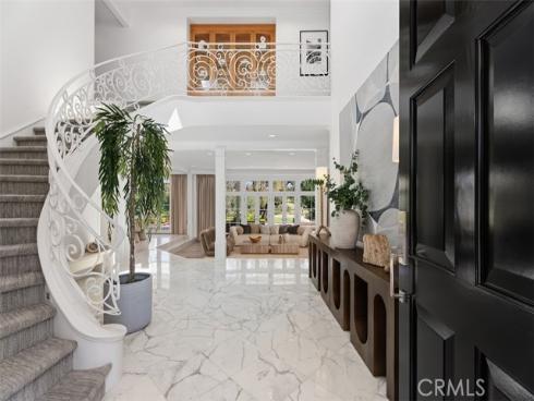 21  Lochmoor  , Newport Beach, CA