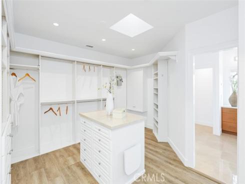 21  Lochmoor  , Newport Beach, CA