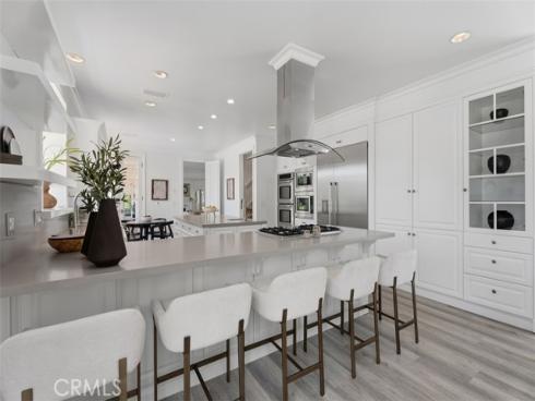 21  Lochmoor  , Newport Beach, CA