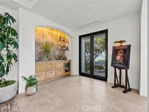 17  Muir Beach  , Newport Beach, CA