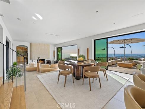 17  Muir Beach  , Newport Beach, CA
