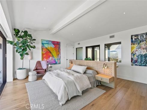 17  Muir Beach  , Newport Beach, CA