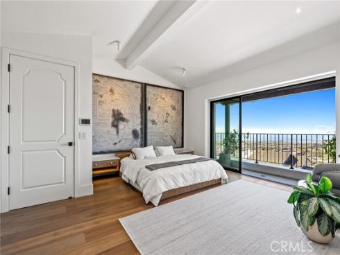 17  Muir Beach  , Newport Beach, CA