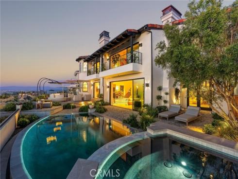 17  Muir Beach  , Newport Beach, CA