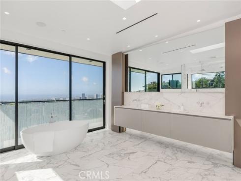 4 Geneve , Newport Beach, CA