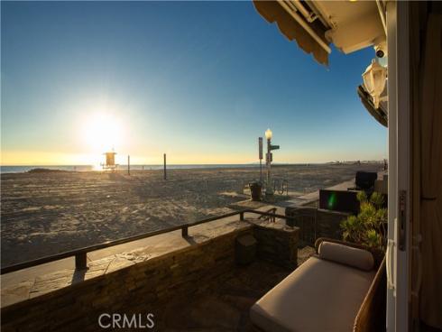 2712 W Oceanfront  , Newport Beach, CA