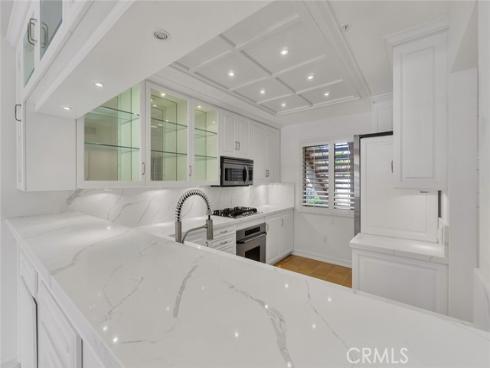 172 Villa Point Drive, Newport Beach, CA