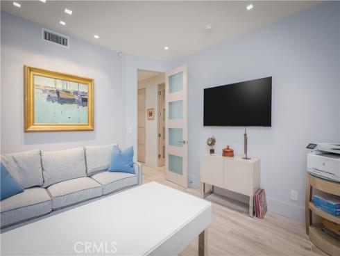 3407 W Oceanfront  , Newport Beach, CA