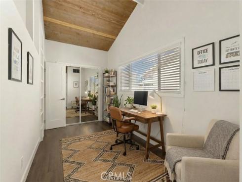 327  62nd   Street, Newport Beach, CA