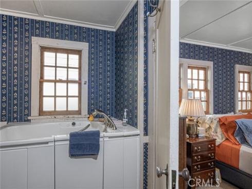 1207 N Bay Front  , Newport Beach, CA