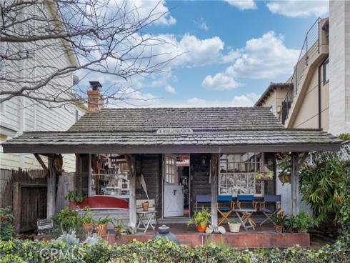 1207 N Bay Front  , Newport Beach, CA