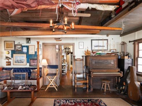1207 N Bay Front  , Newport Beach, CA