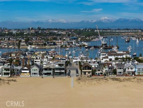 203  8th st  , Newport Beach, CA