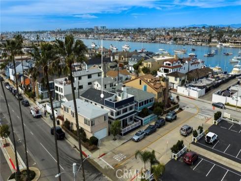 203  8th st  , Newport Beach, CA