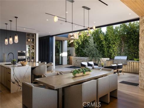 2304  Cliff  , Newport Beach, CA