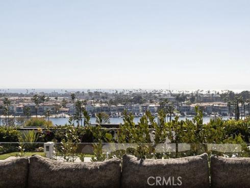 2304  Cliff  , Newport Beach, CA
