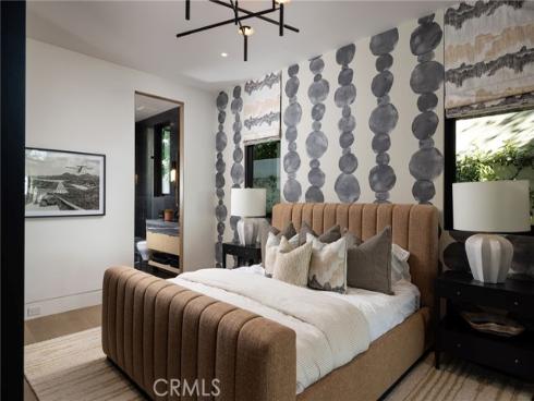 2304  Cliff  , Newport Beach, CA
