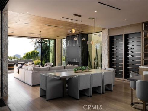 2304  Cliff  , Newport Beach, CA