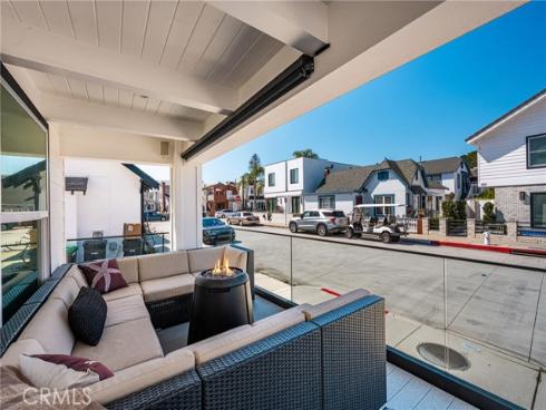306  Alvarado   Place, Newport Beach, CA