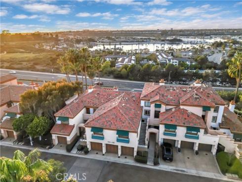 128  Villa Point  , Newport Beach, CA