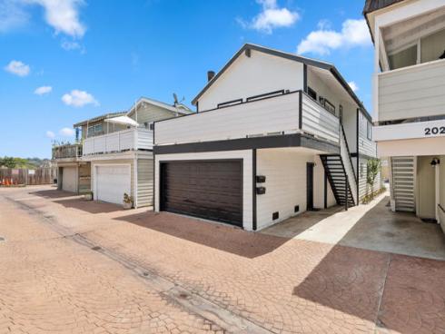 204 David Drive, Newport Beach, CA