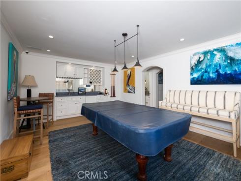 1228 W Oceanfront  , Newport Beach, CA