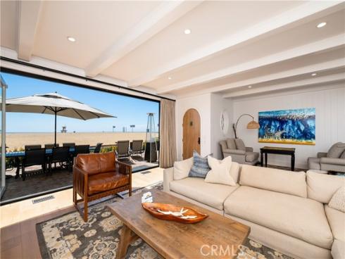 1228 W Oceanfront  , Newport Beach, CA