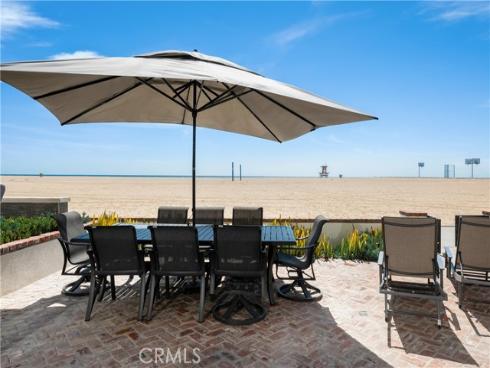 1228 W Oceanfront  , Newport Beach, CA