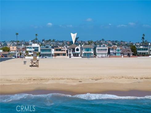 1228 W Oceanfront  , Newport Beach, CA